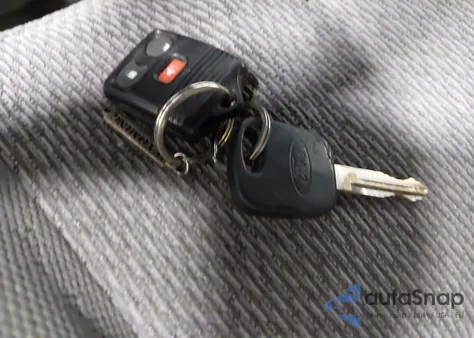 2004 Ford Excursion Xlt from USA, damaged, VIN 1FMNU41L54EB43055